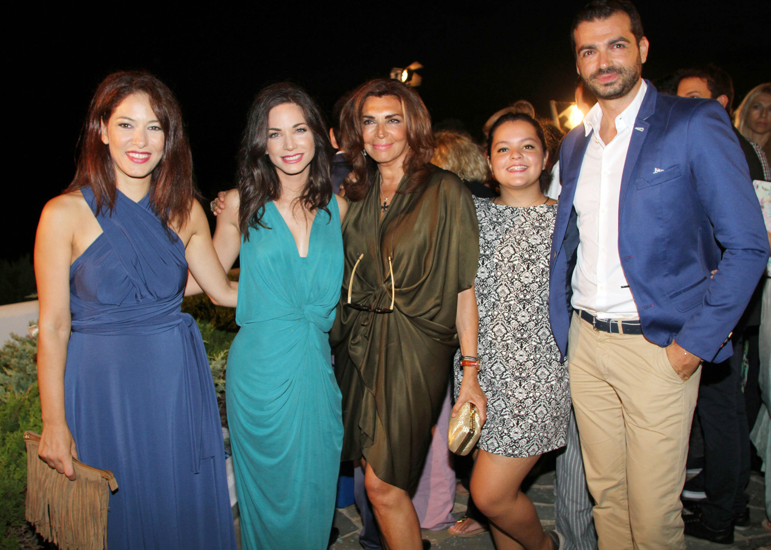 Η Μιμή Ντενίση πάντρεψε τον…γιο της!