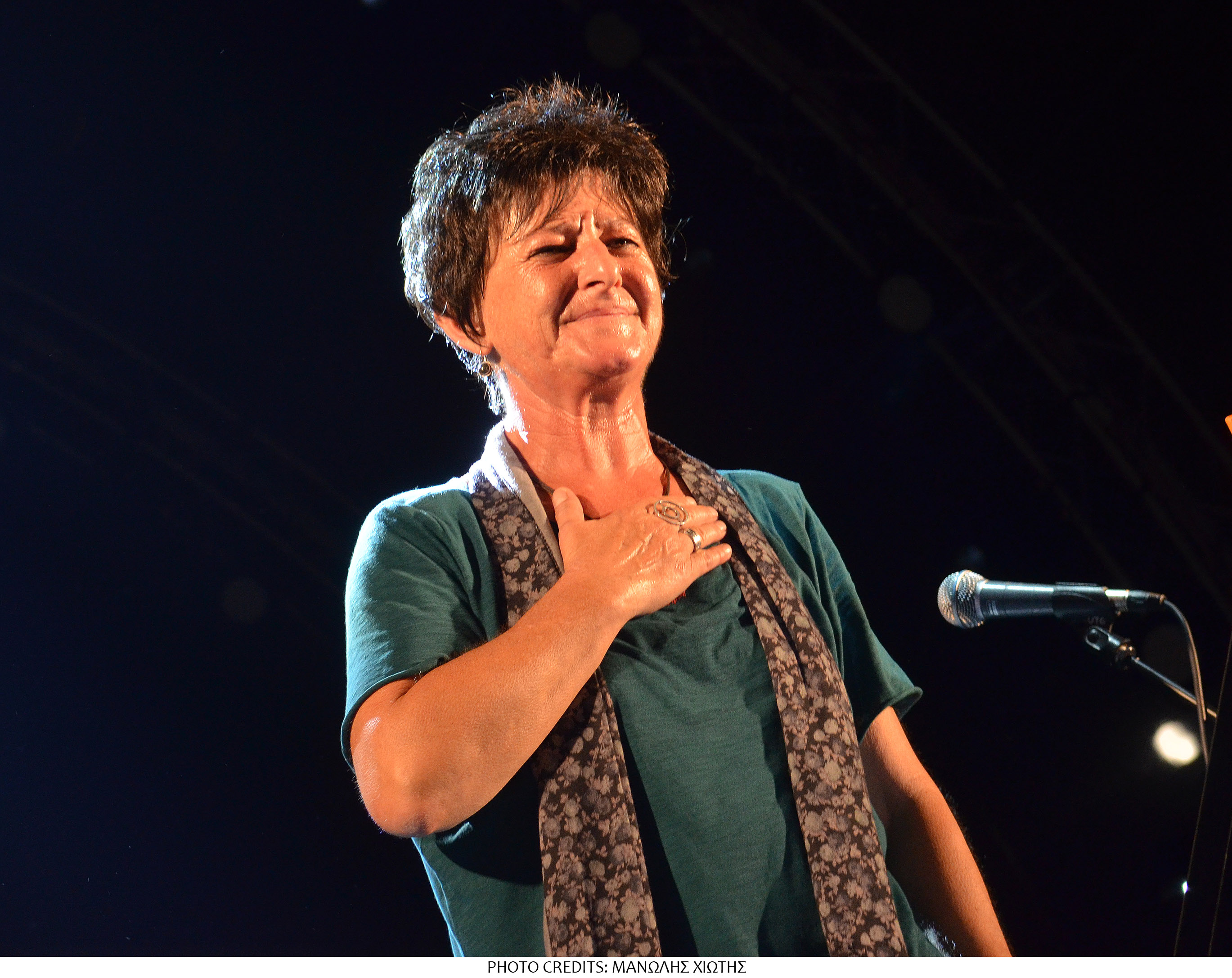 Φωτεινή Βελεσιώτου: 5000 θεατές αποθέωσαν τα Διαλεγμένα