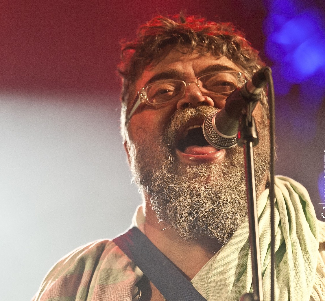 “Όλοι Ένα”: Tρεις γενιές τραγούδια για 31 βράδια