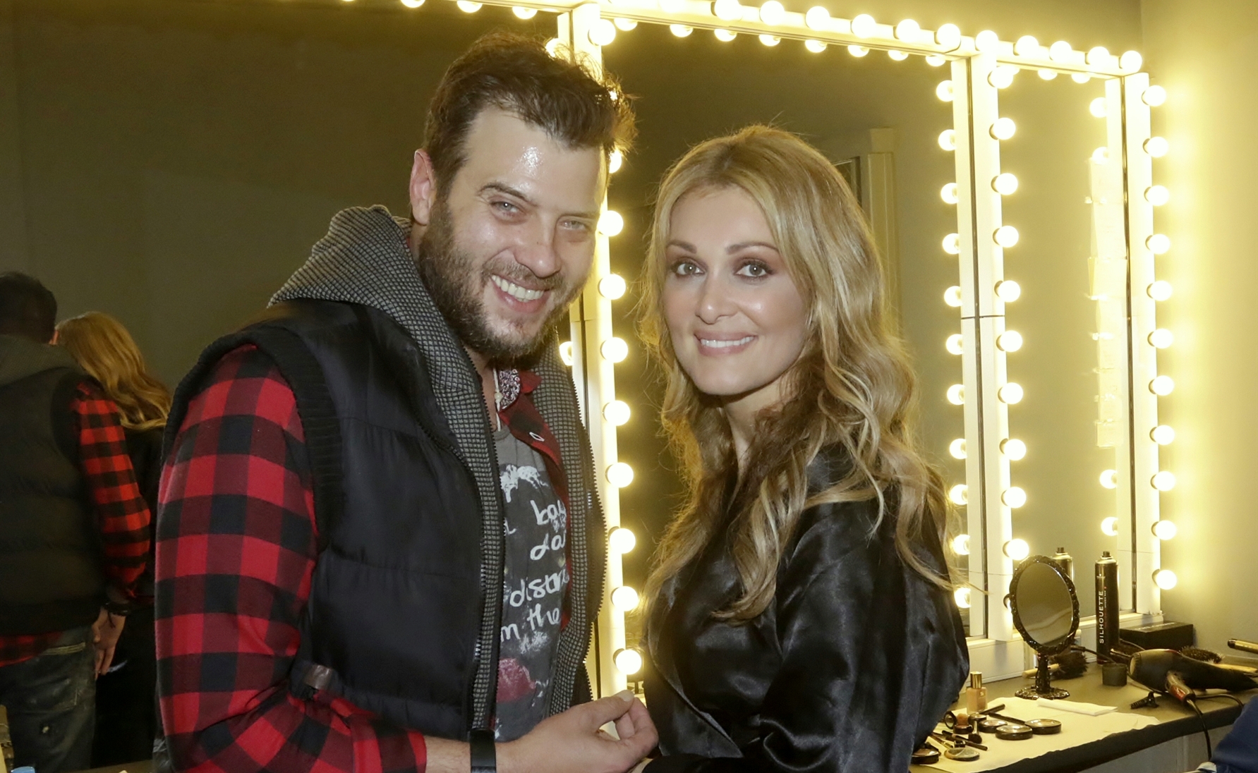 Πρεμιέρα Vox: ποιοι διασκέδασαν στην Νατάσα Θεοδωρίδου