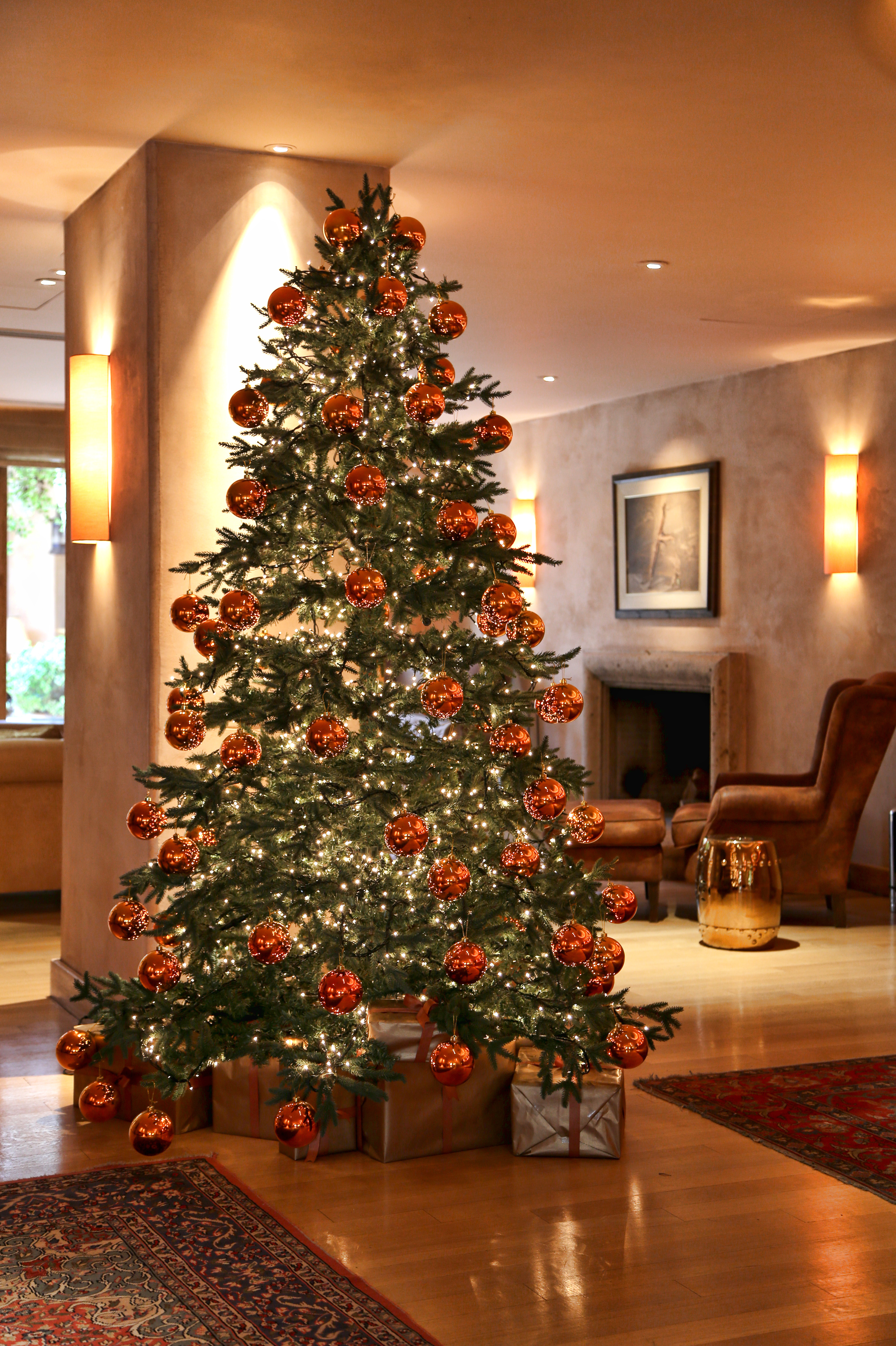 Τhe Margi: λάμψη και Χριστουγεννιάτικη μαγεία με την Φαίη Σκορδά και τον Στέλιο Παρλιάρο