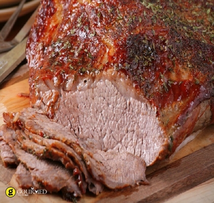 Ετοιμοι για γιορτινό τραπέζι; Χοιρινό στήθος με πετιμέζι, δενδρολίβανο και θυμάρι