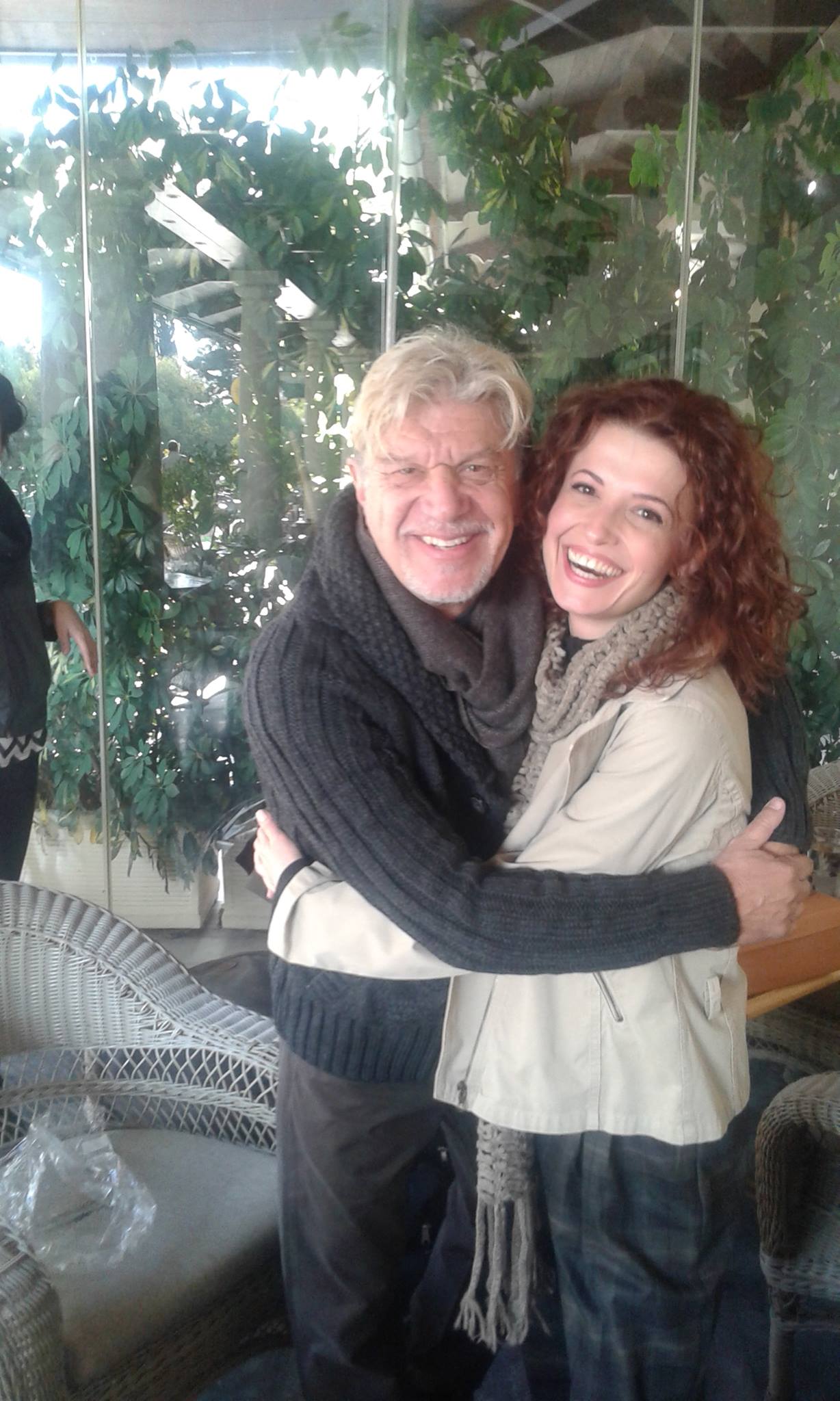 Tα παιδιά ενός κατώτερου Θεού: φωτο-backstage στον Εθνικό Κήπο με τον Γιάννη Βούρο και την Χρύσα Παπά