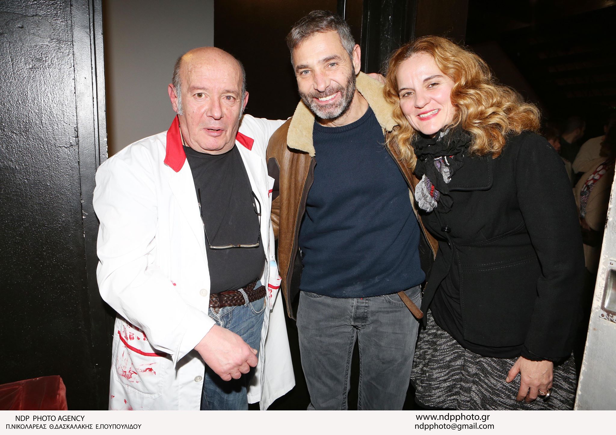 Σιχτίρ ευρώ, μπουντρούμ δραχμή, θα πεις κι ένα τραγούδι: βραδιά για φίλους στο Θέατρο Τέχνης