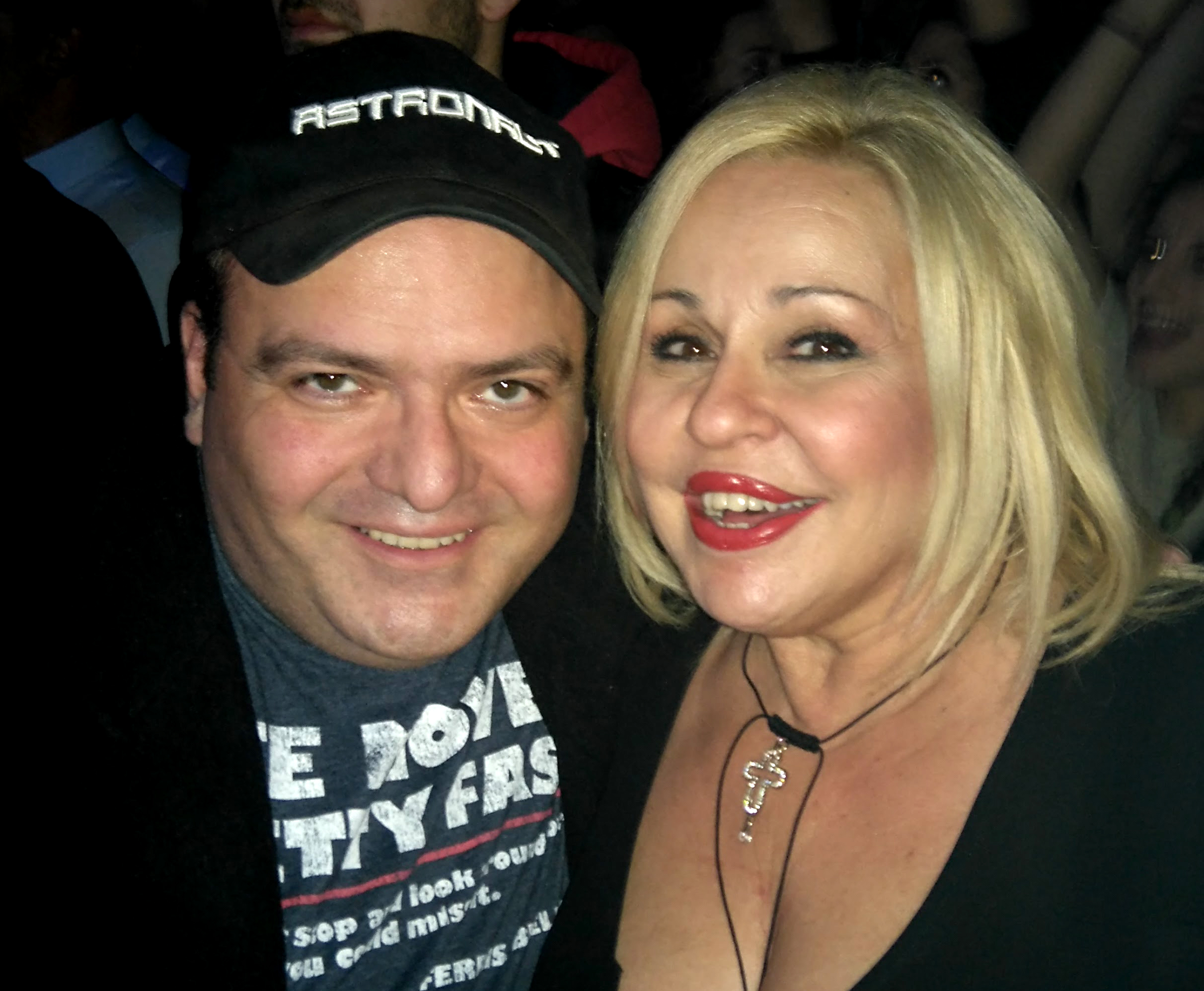 Χ-mas πάρτι με Κώστα Μπίγαλη, Πωλίνα και Μπέσσυ Αργυράκη