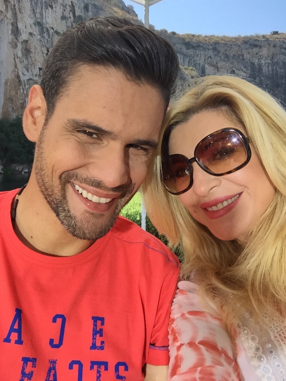 Aπολαυστικό ΟuggaChallenge με Βεντάλια- Σπατάλια..