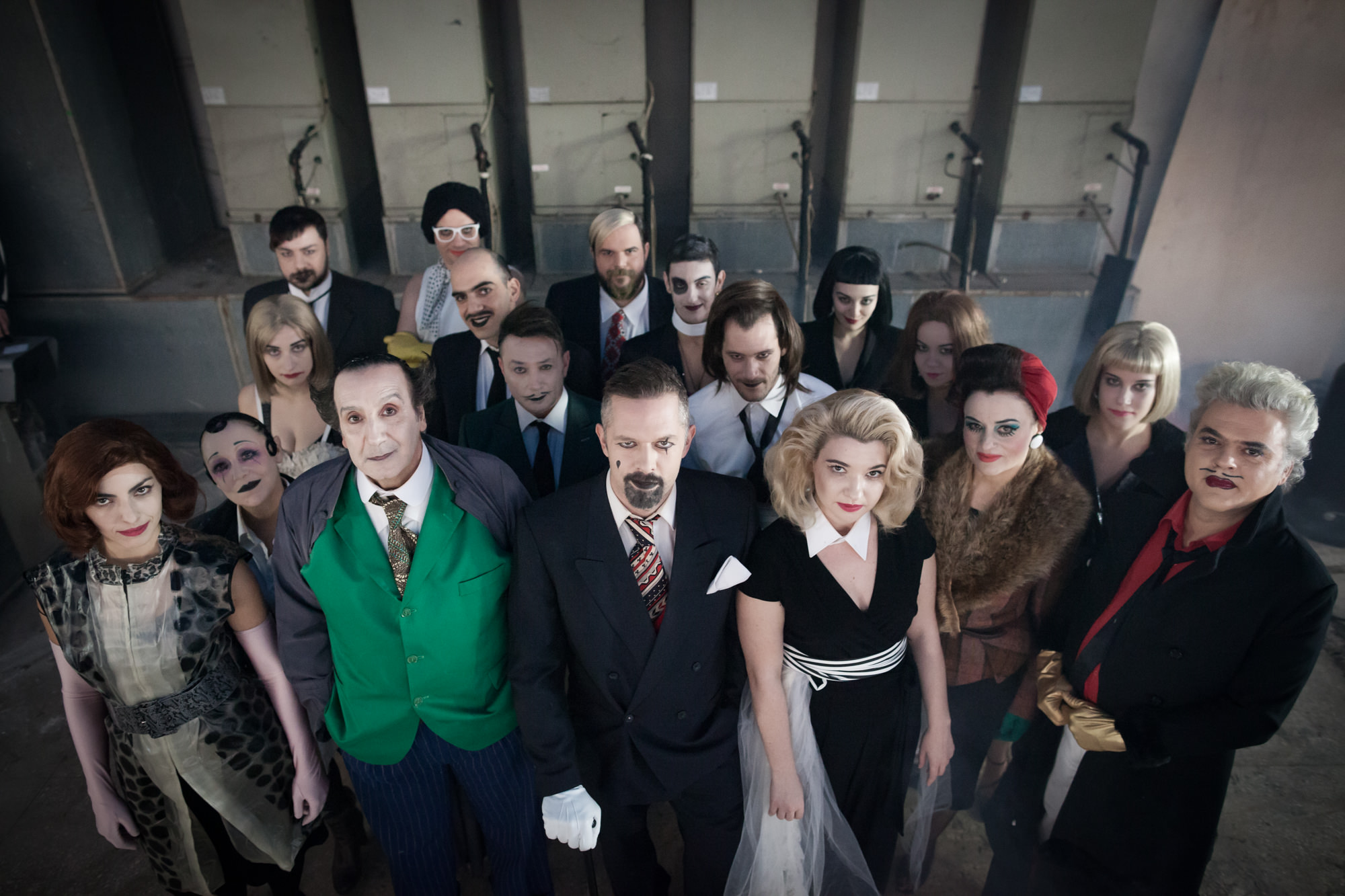 “Η όπερα της πεντάρας” έρχεται στο Παλλάς. Οι πρώτες φωτογραφίες