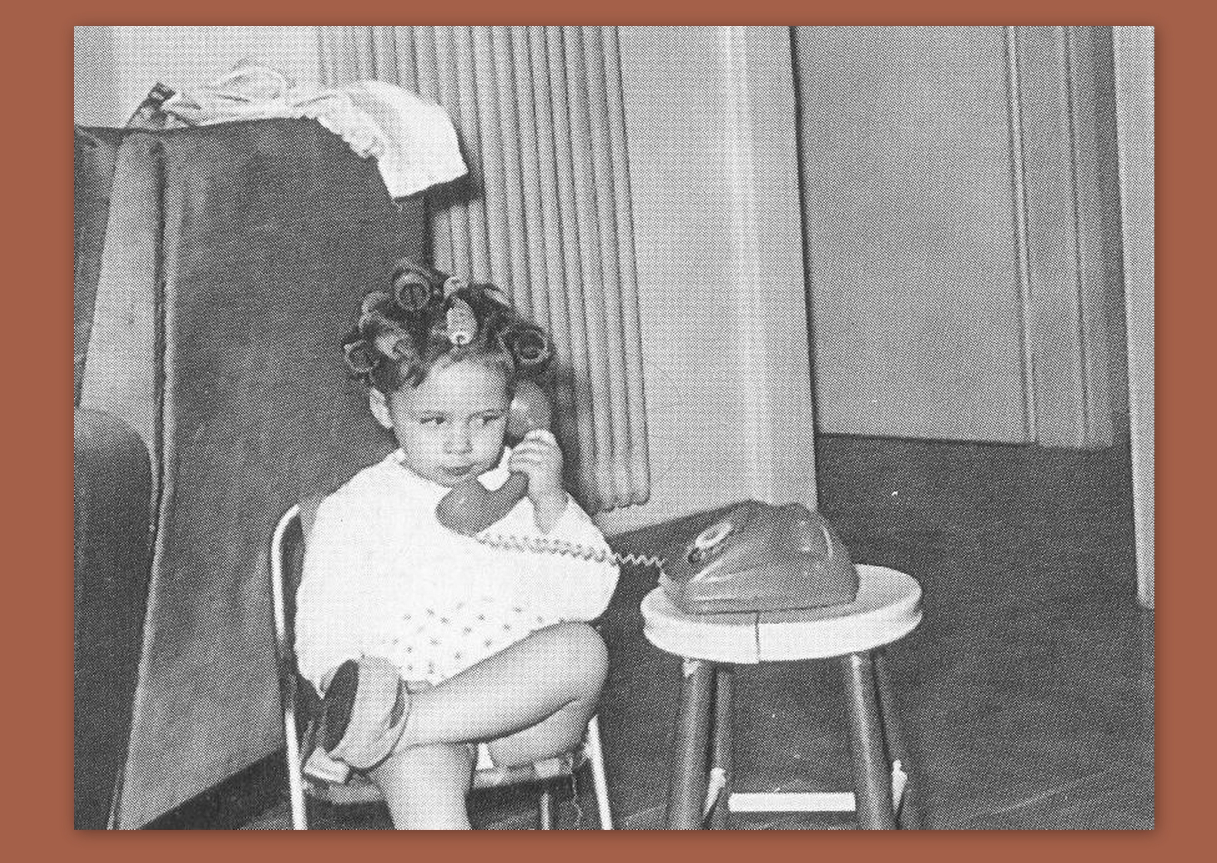 Κουίζ: αναγνωρίζετε το κοριτσάκι με τα ρόλεϊ;