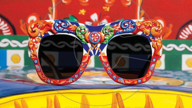 dolce-and-gabbana-eyewear-special-edition-hand-made-sicilian-carretto-sunglasses-banner-pagina-occhiali-Landscape-800x450