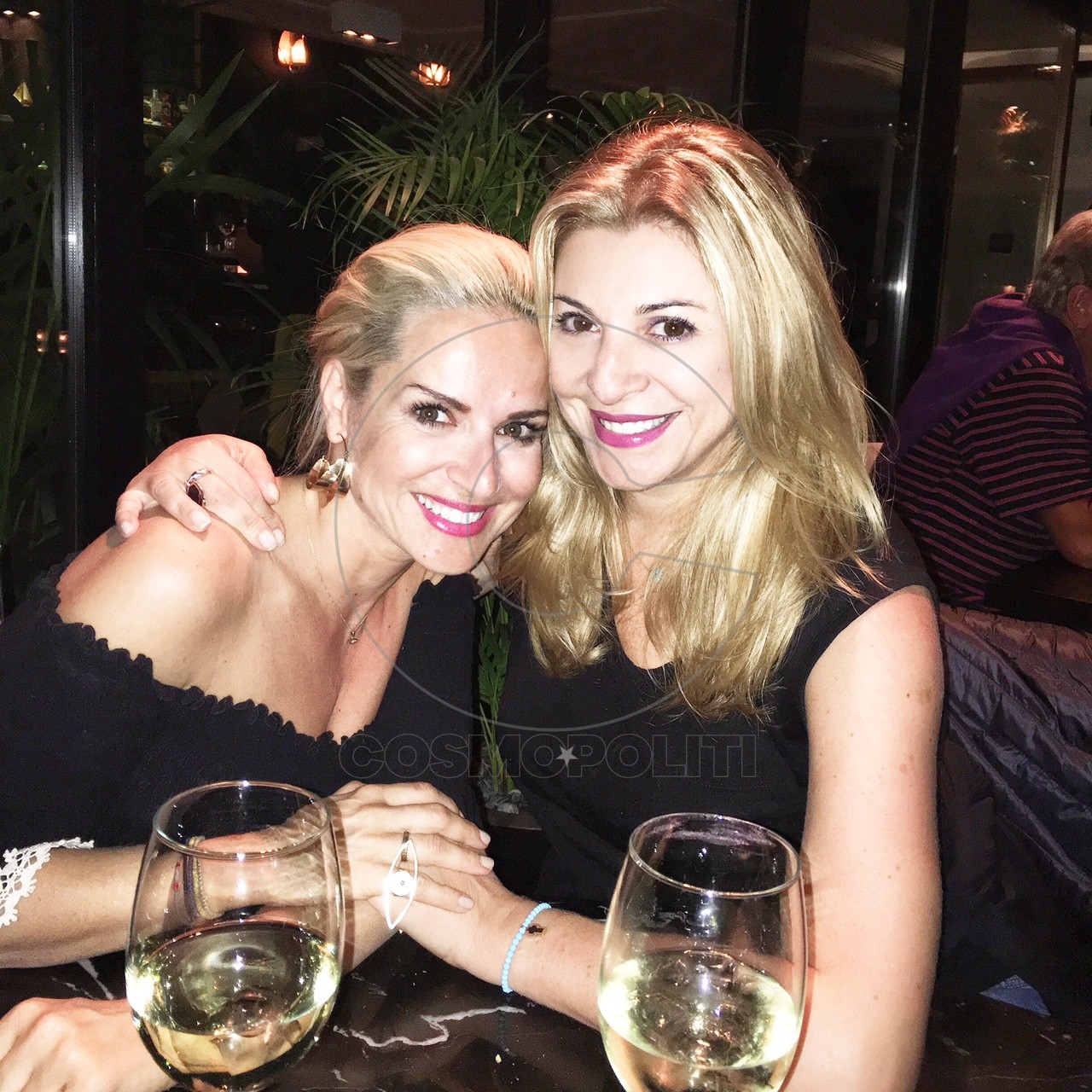 Στο Tier με αγαπημένους και familiar