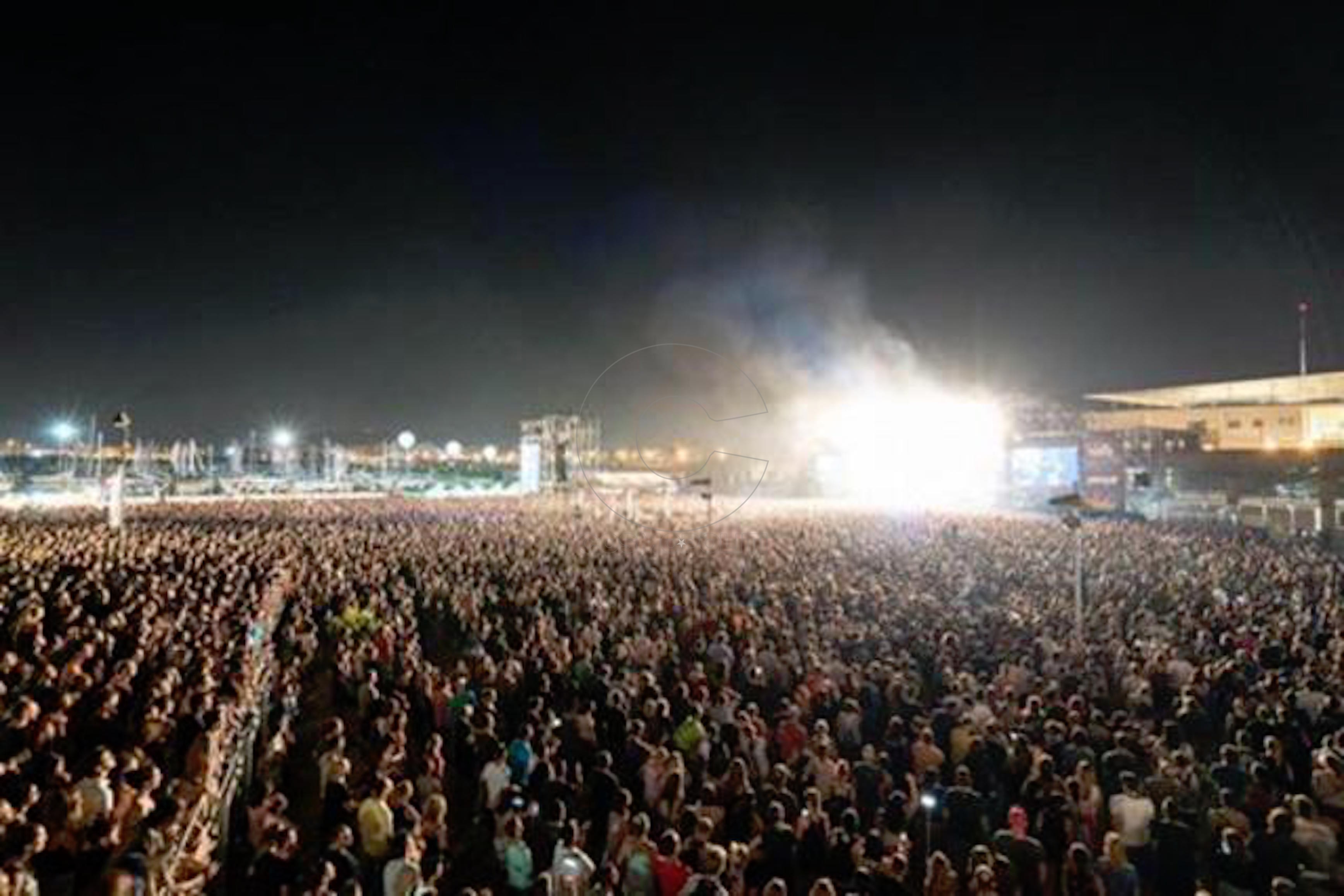 Muse: «Βούλιαξε» η Πλατεία Νερού