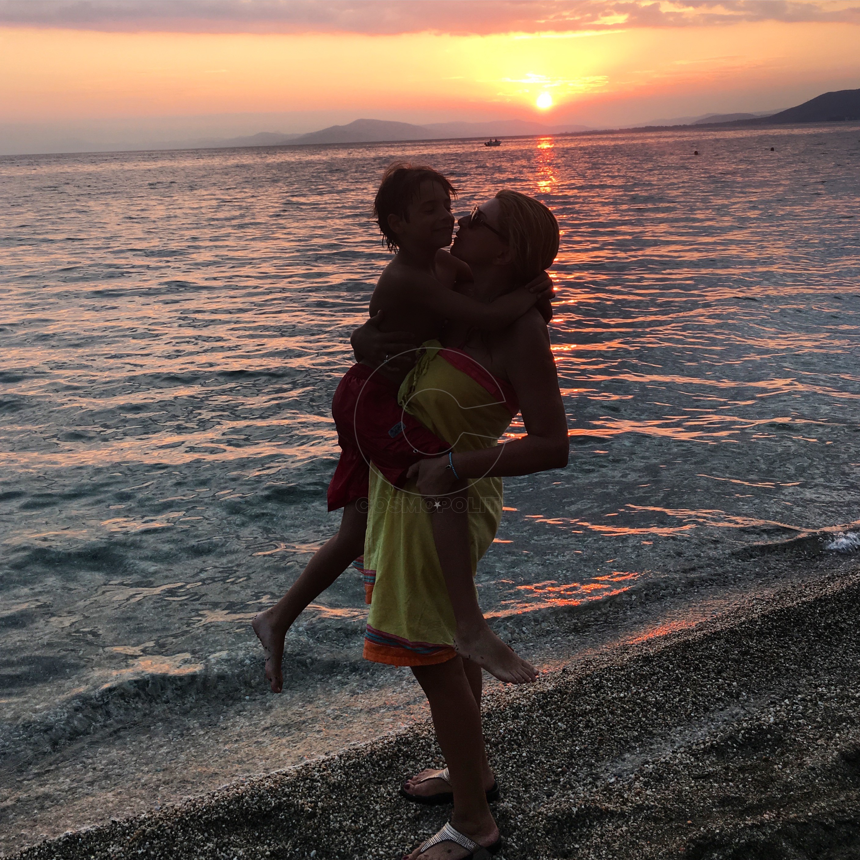 Ο ήλιος μου δύει για να ανατείλει ξανά.