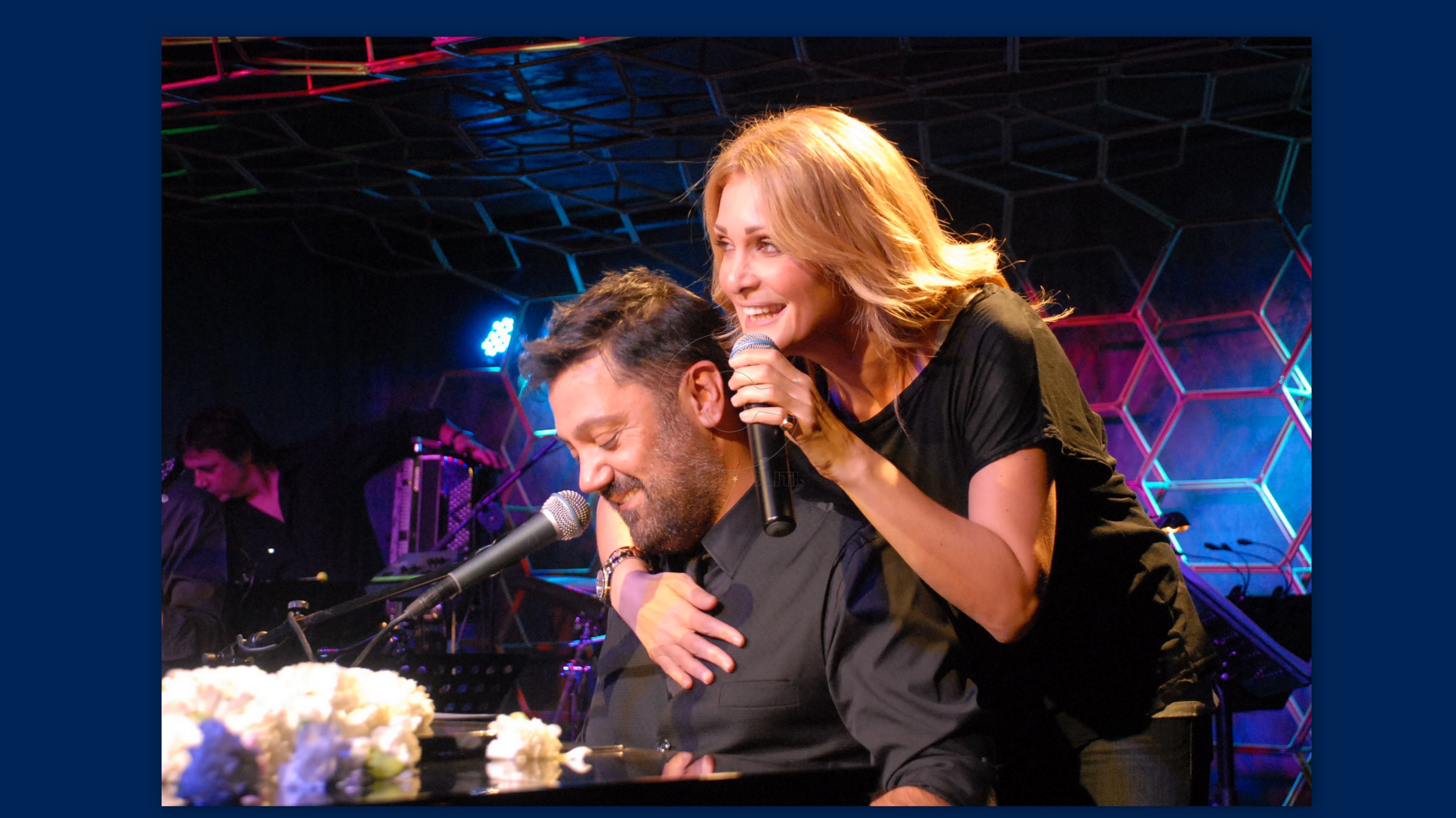 Χατζηνάσιος – Θεοφάνους: η Νατάσα Θεοδωρίδου …βρέθηκε στο δρόμο τους