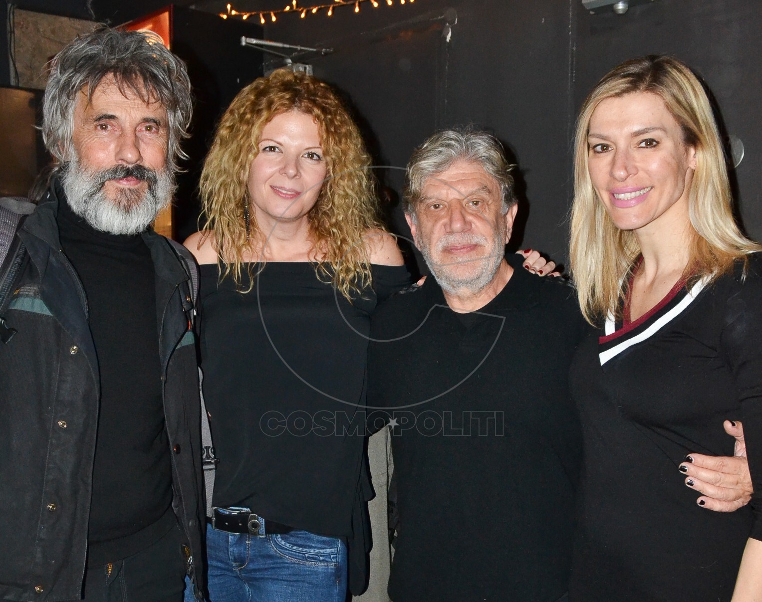 Ο συγγραφέας σου πέθανε: ξεχωριστή βραδιά με αγαπημένους φίλους