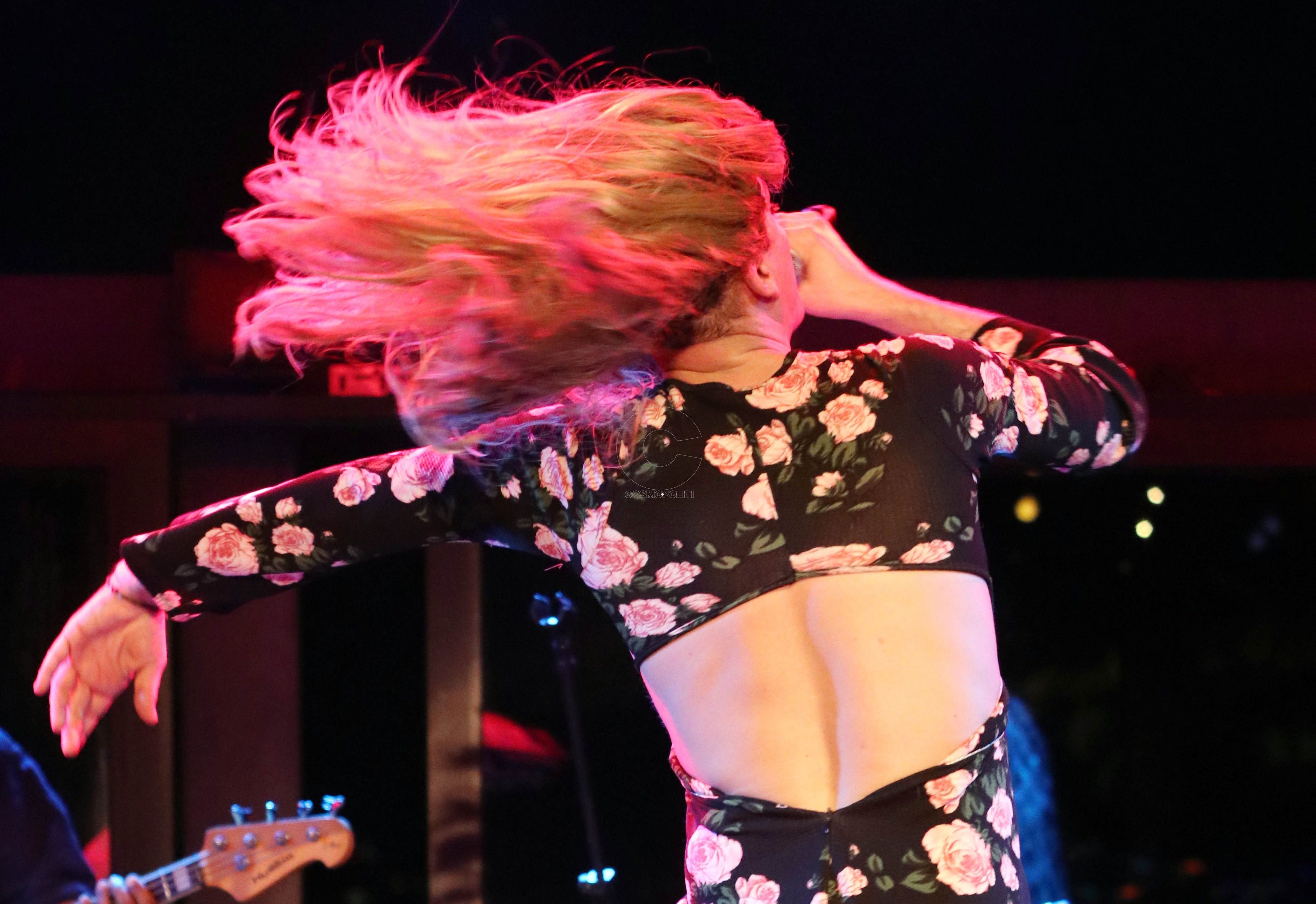 Έκπληξη: ποιος ηθοποιός εμφανίστηκε ως Νατάσα Μποφίλιου μαζί της στη σκηνή;