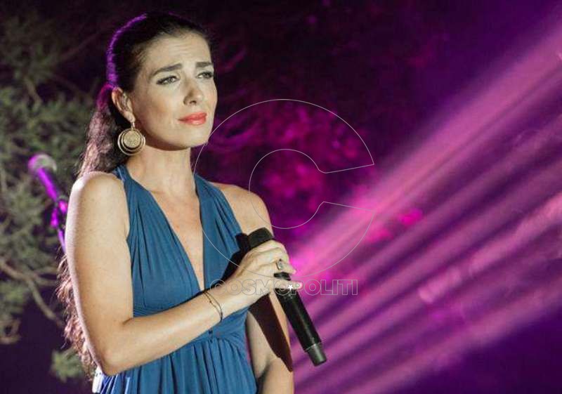 Η Φωτεινή Δάρρα στη Σίφνο υπό το φως της πανσελήνου