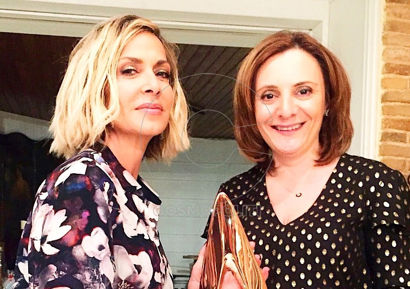 Παράδοση του βραβείου «Art & Design» στην Άννα Βίσση