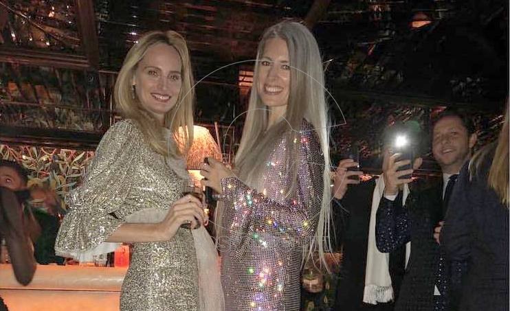 Με δημιουργία Celia Kritharioti η fashion features director της βρετανικής Vogue, Sarah Harris