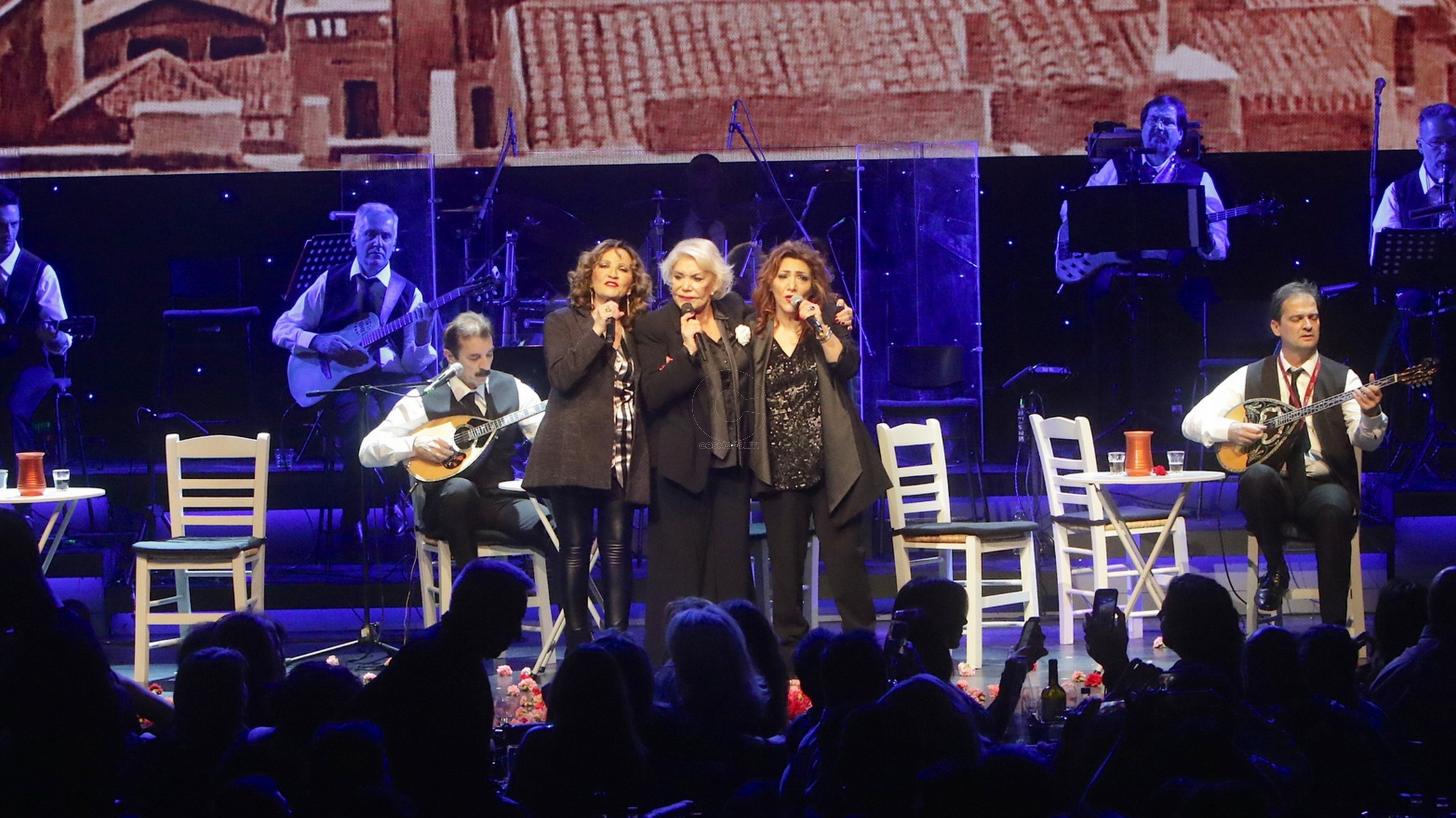 Γυναικεία υπόθεση: η επιτυχία ολοκληρώνεται με τρεις τελευταίες παραστάσεις