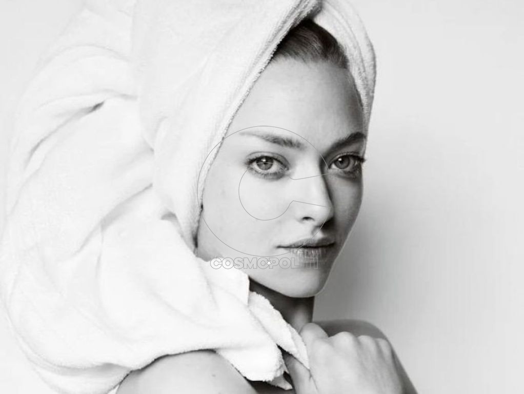 Διάσημες μόνο με την πετσέτα τους