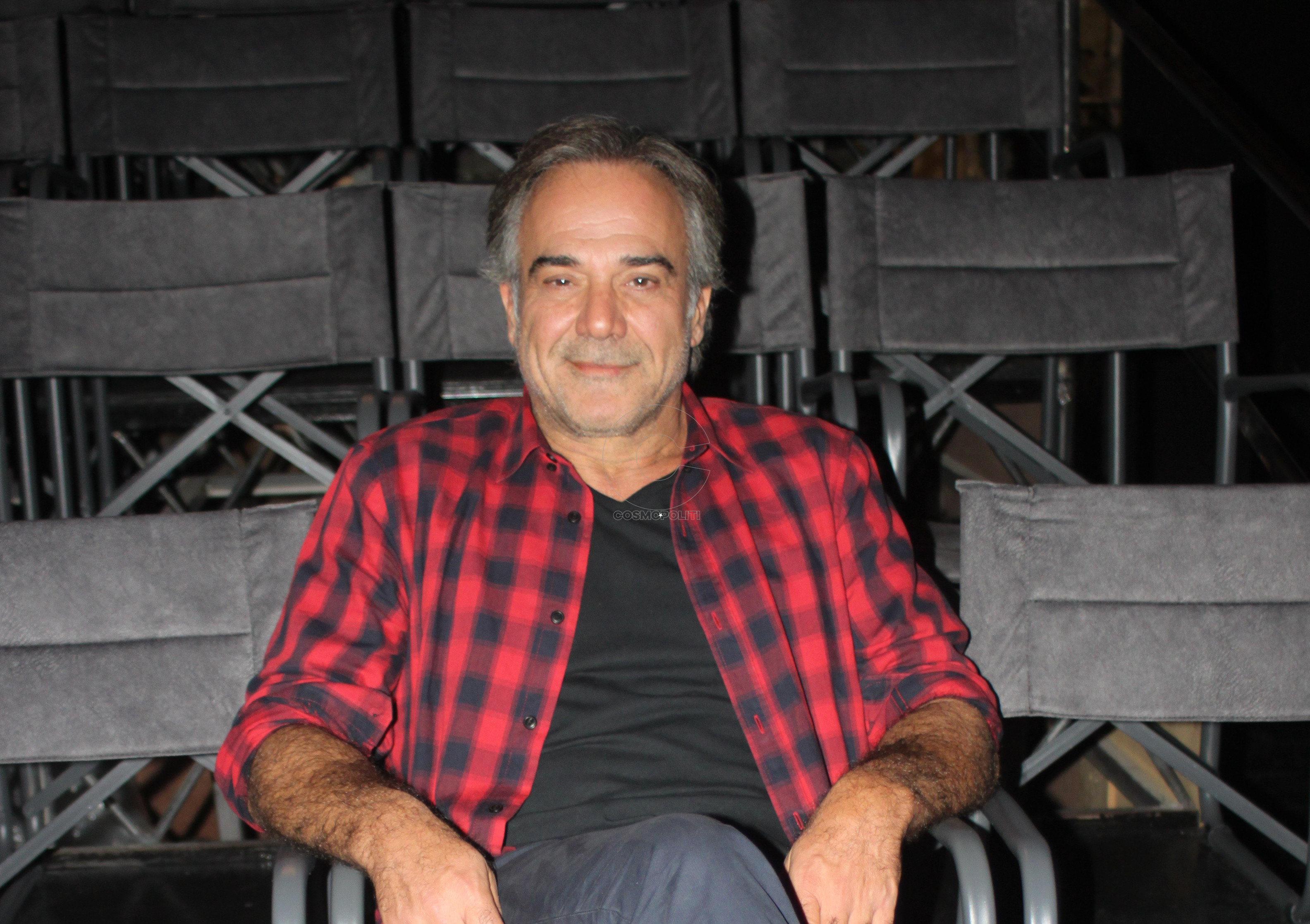 Είδαμε: “Έφη. Από το Ευτυχία” με τον Παύλο Ευαγγελόπουλο στο θέατρο Αλκμήνη