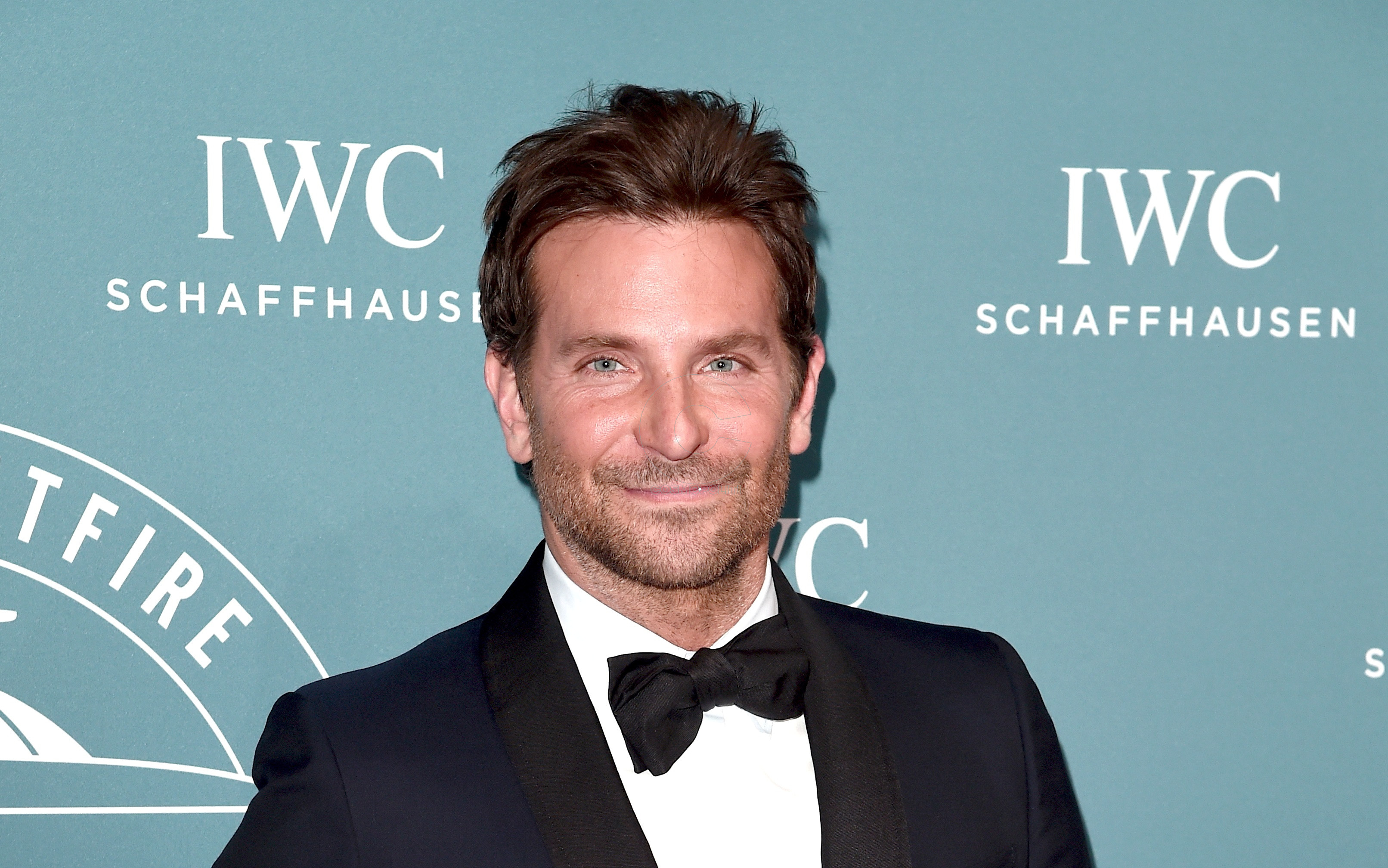 Bradley Cooper: στα Όσκαρ με ειδικά κατασκευασμένο ρολόι για φιλανθρωπικό σκοπό