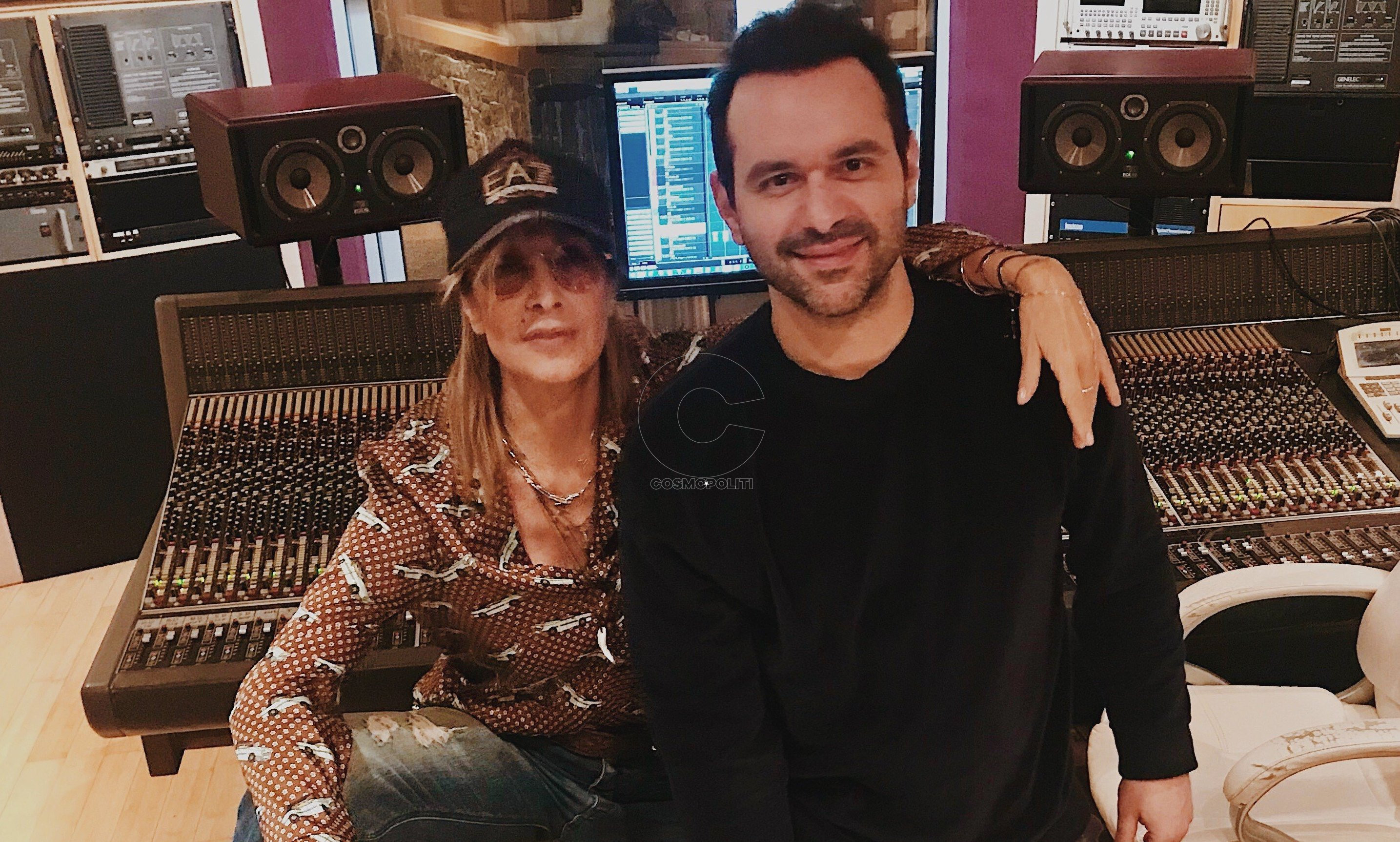 Η Άννα Βίσση ανανέωσε το συμβόλαιό της με την Panik Gold