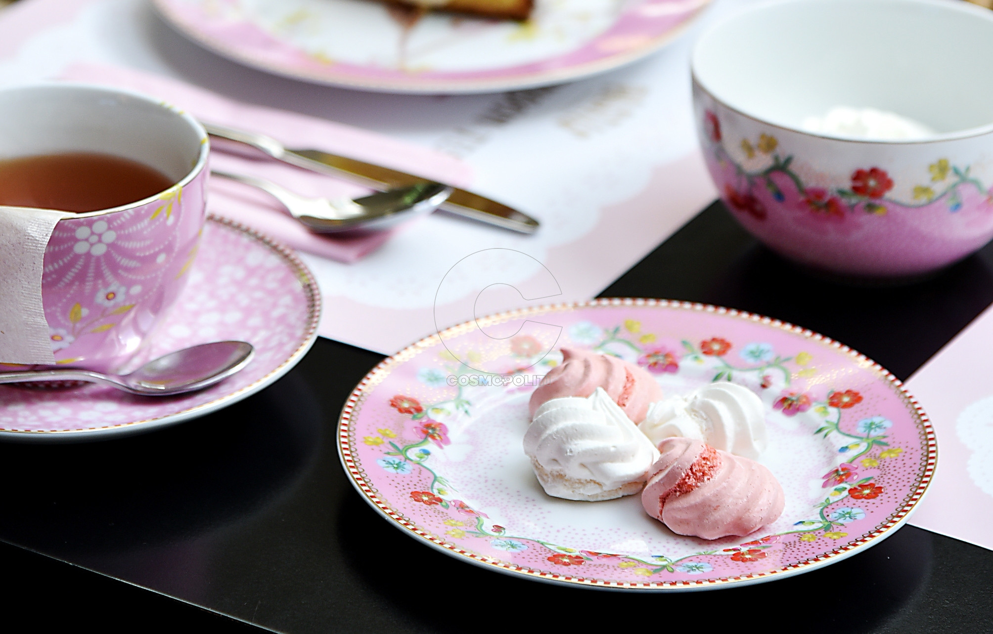 “Blond” Afternoon Tea κάθε απόγευμα στο Pastis @Golden Hall