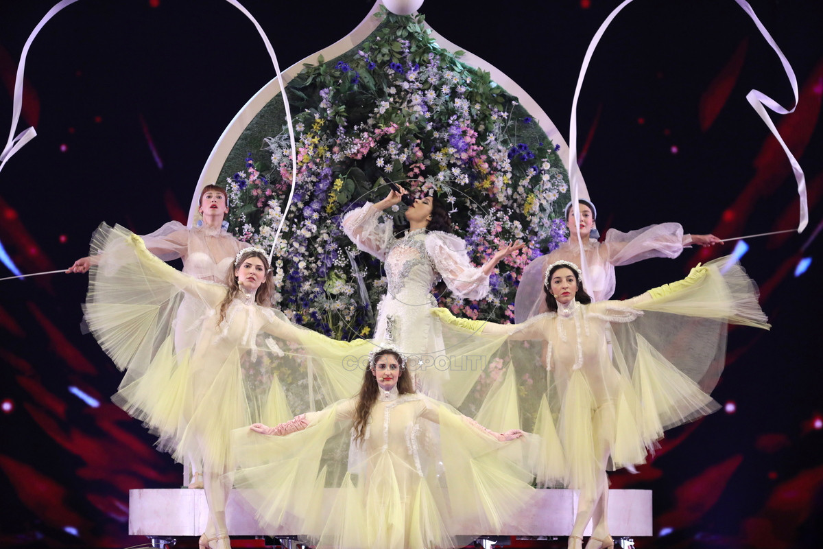 epa07568139 Katerine Duska (C) of Greece performs during Semi Final dress rehearsals of the 64th annual Eurovision Song Contest (ESC) at the Expo Tel Aviv, in Tel Aviv, Israel, 13 May 2019. The Grand Final is held on 18 May. EPA/ABIR SULTAN