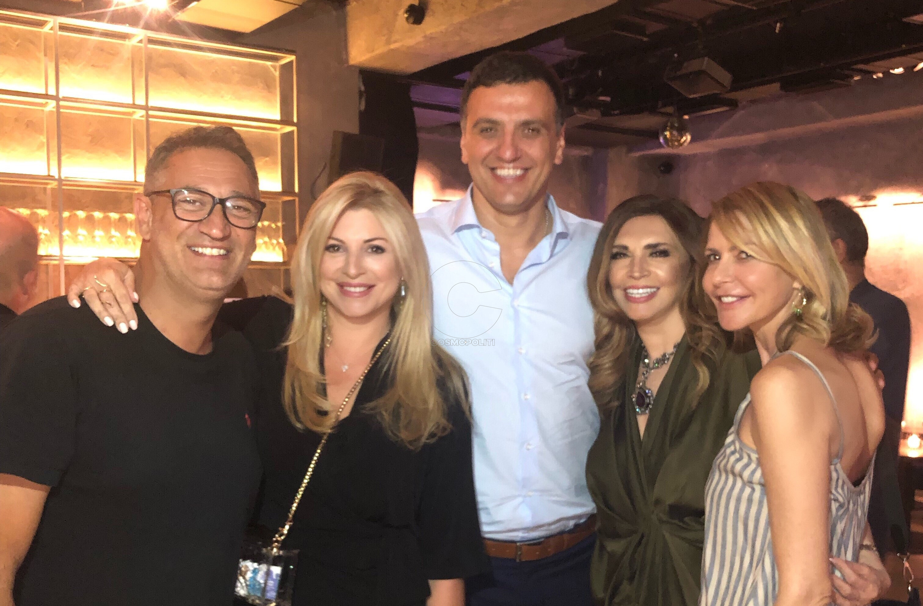 Συνάντηση στο Salon de Bricolage