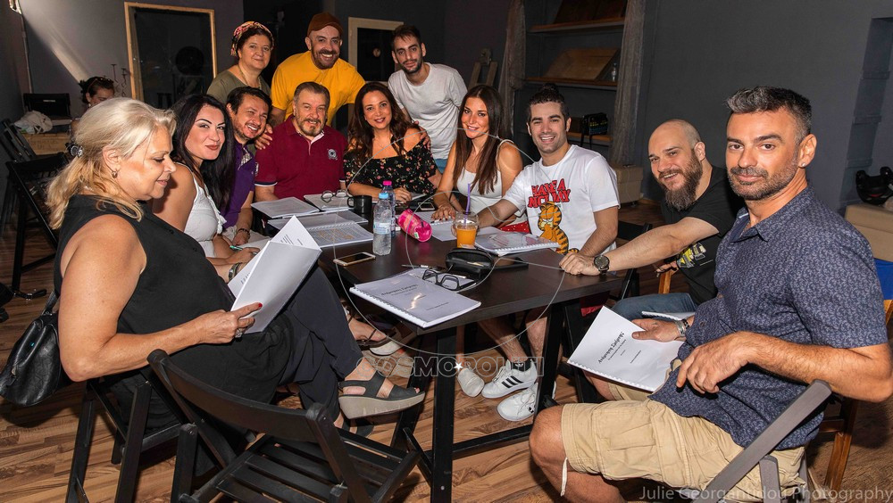 O Δημήτρης Μαλισσόβας ζωντανεύει “Ανάμνηση Σμύρνης” με μια πλειάδα καλλιτεχνών στο Ηρώδειο