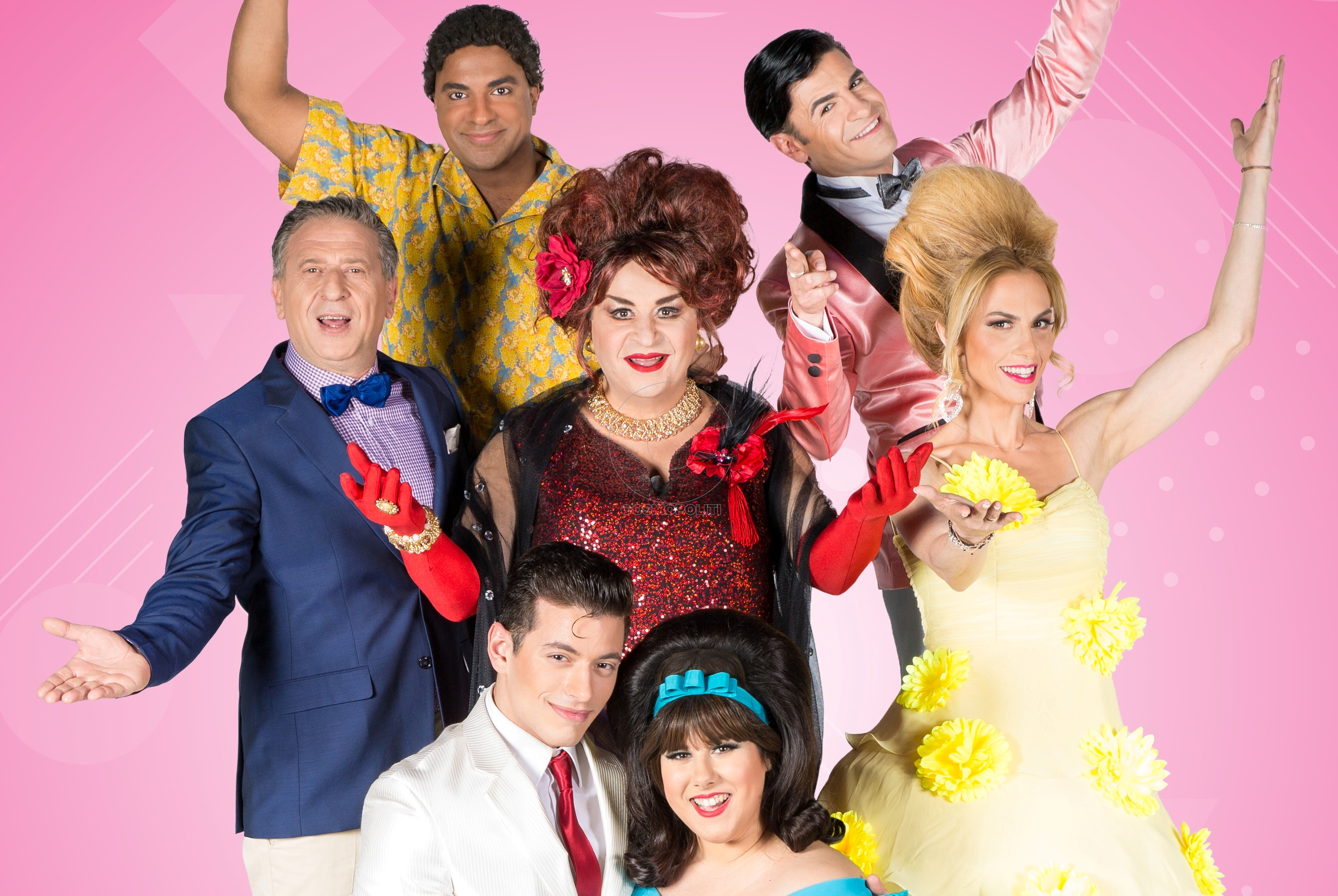 Hairspray: Το Ακροπόλ θα γεμίσει… λακ, τραγούδι και χορό στο πιο κεφάτο μιούζικαλ της χρονιάς!