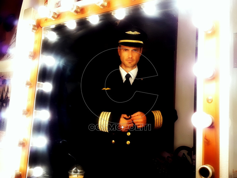 Ο Δημήτρης Τοπαλίδης από το θεατρικό ωκεανό στο “Κόκκινο Ποτάμι”