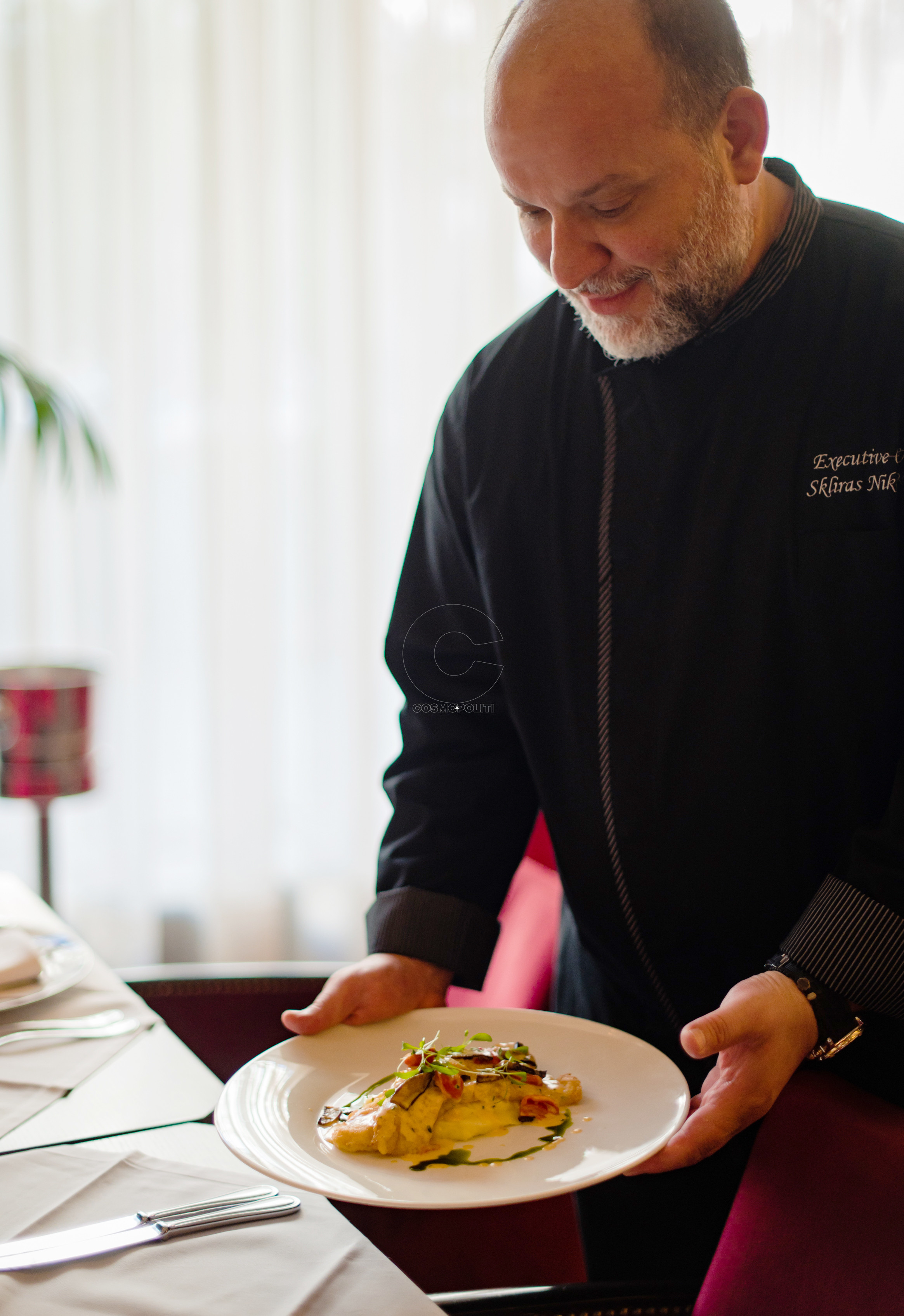 Ο chef Νίκος Σκλήρας παρουσιάζει τα νέα πιάτα του Athénée
