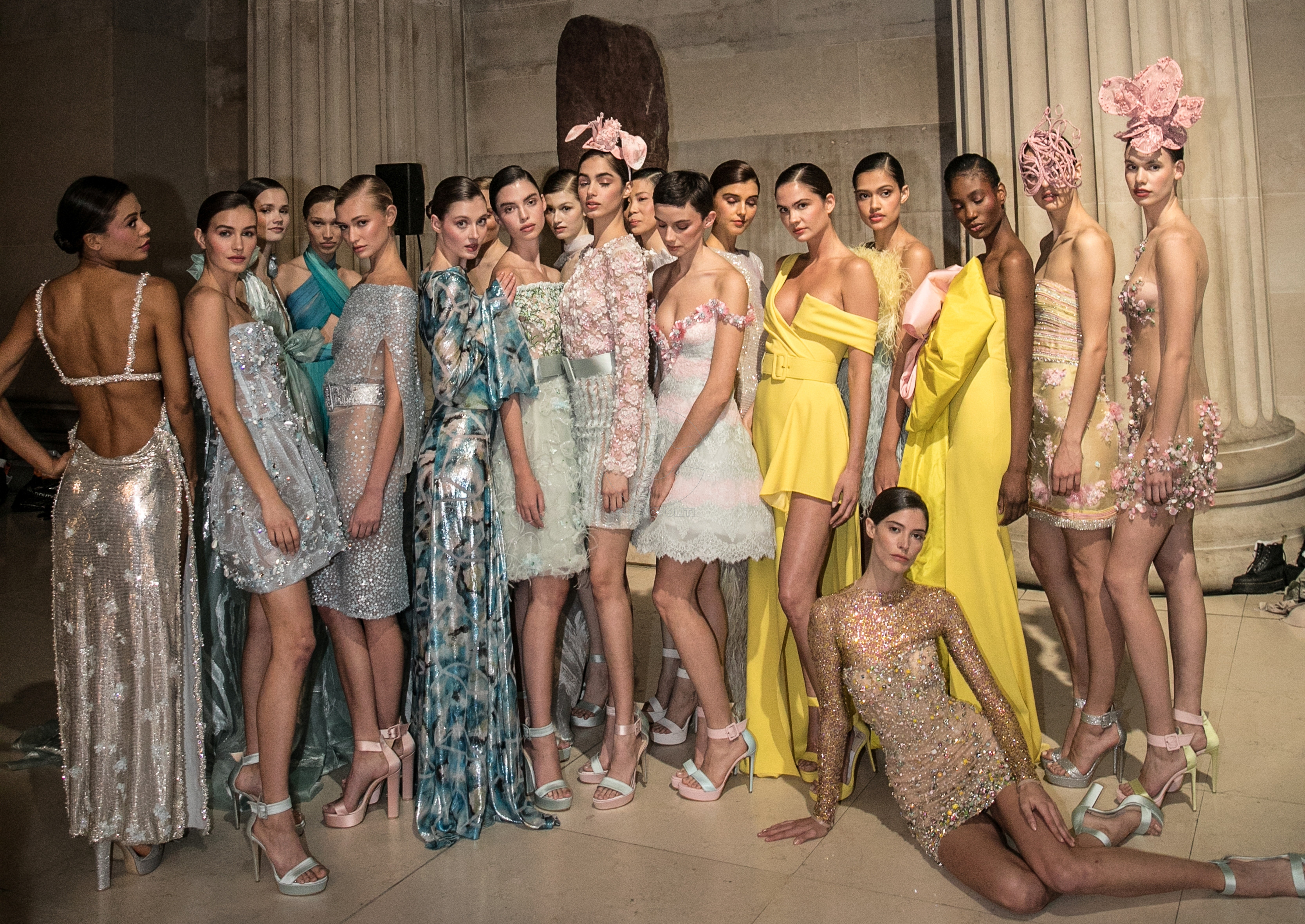 Ένα: η επίδειξη του Οίκου Celia Kritharioti Couture στο Βρετανικό Μουσείο