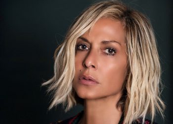 Mε την καλύτερη παρέα “Στο σπίτι με το Mega”