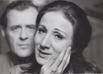 Ολυμπία: ‘Ενα ταξίδι αναζήτησης για το ποια είναι η Ολυμπία Δουκάκη