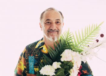 Στέλιος Μάινας: “Οι καλλιτέχνες έχουν υποχρέωση να δίνουν τον τόνο της αισιοδοξίας”