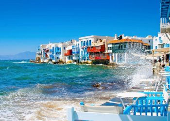 Η Dr Truth Pavri αποκαλύπτει: από πού πήραν το όνομά τους τα νησιά των Κυκλάδων