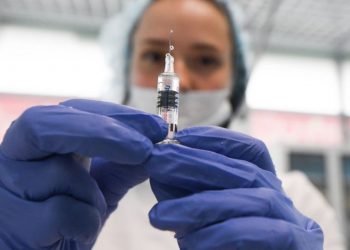 Ως το τέλος του 2020 στην ευρωπαϊκή αγορά το βρετανικό εμβόλιο