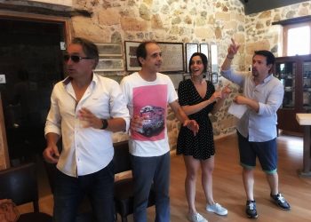 Δεν ακούω, δεν βλέπω, δεν μιλάω: Backstage στις πρόβες λίγο πριν την πρεμιέρα