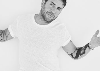 «Ώρες Μικρές»  Το κινηματογραφικό music video του  Γιώργου Μαζωνάκη