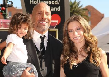 Dwayne ‘The Rock’ Johnson: οικογενειακώς με κορωνοϊό