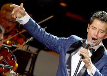 Σάκης Ρουβάς -Σόνια Θεοδωρίδου: Αποθέωση στο Ηρώδειο