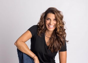 “Μουσικός 98,6” με νέα πρόσωπα “έκπληξη”