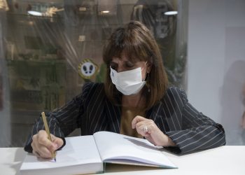 Επίσκεψη της Προέδρου της Δημοκρατίας στις εκθέσεις του MOMus