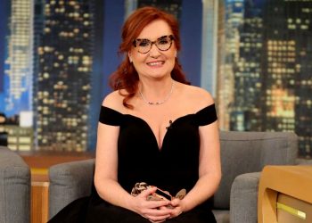 Η Φωτεινή Ντεμίρη από το Α ως το Ω: “Άνθρωποι με φιλότιμο είναι είδος προς εξαφάνιση”