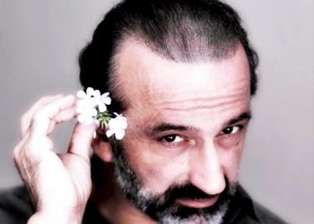 Ο Παύλος Κουρτίδης από το Α ως το Ω: “Μεταλλασσόμαστε σε ρομπότ και δεν το καταλαβαίνουμε”