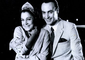 Συλλεκτικό: Η Ρένα Βλαχοπούλου κουμπάρα!