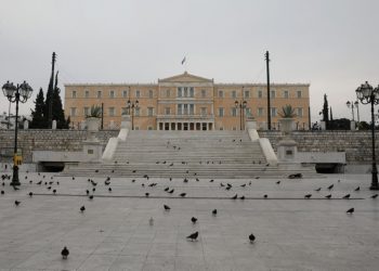 Πανελλήνιο lockdown για τρεις εβδομάδες – “Χρειάζεται να δώσουμε κι αυτή τη μάχη”
